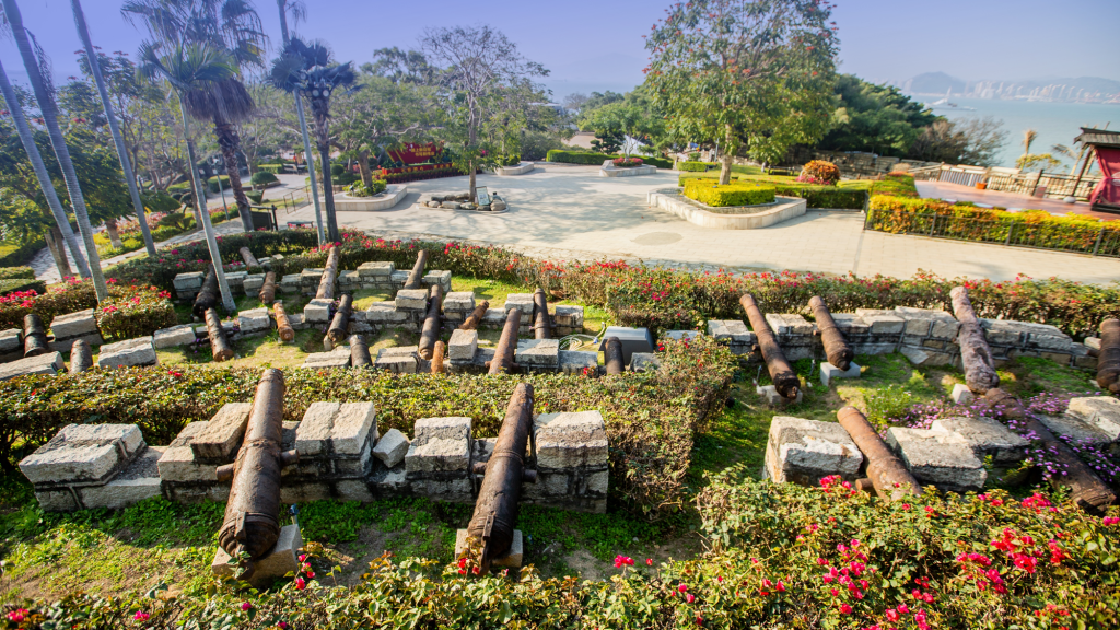 Xiamen Hulishan Fortress Tour Guide 